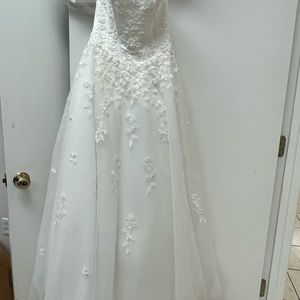 Beautiful Wedding/Prom/Quince Dress